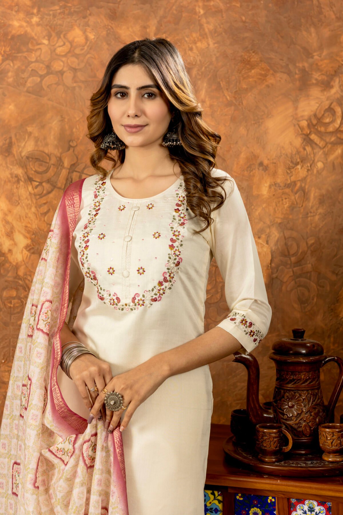 Off White Straight Kurti Pant With Printed Dupatta Set - Image 2