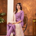 Lovender Straight Kurti Pant With Printed Dupatta Set