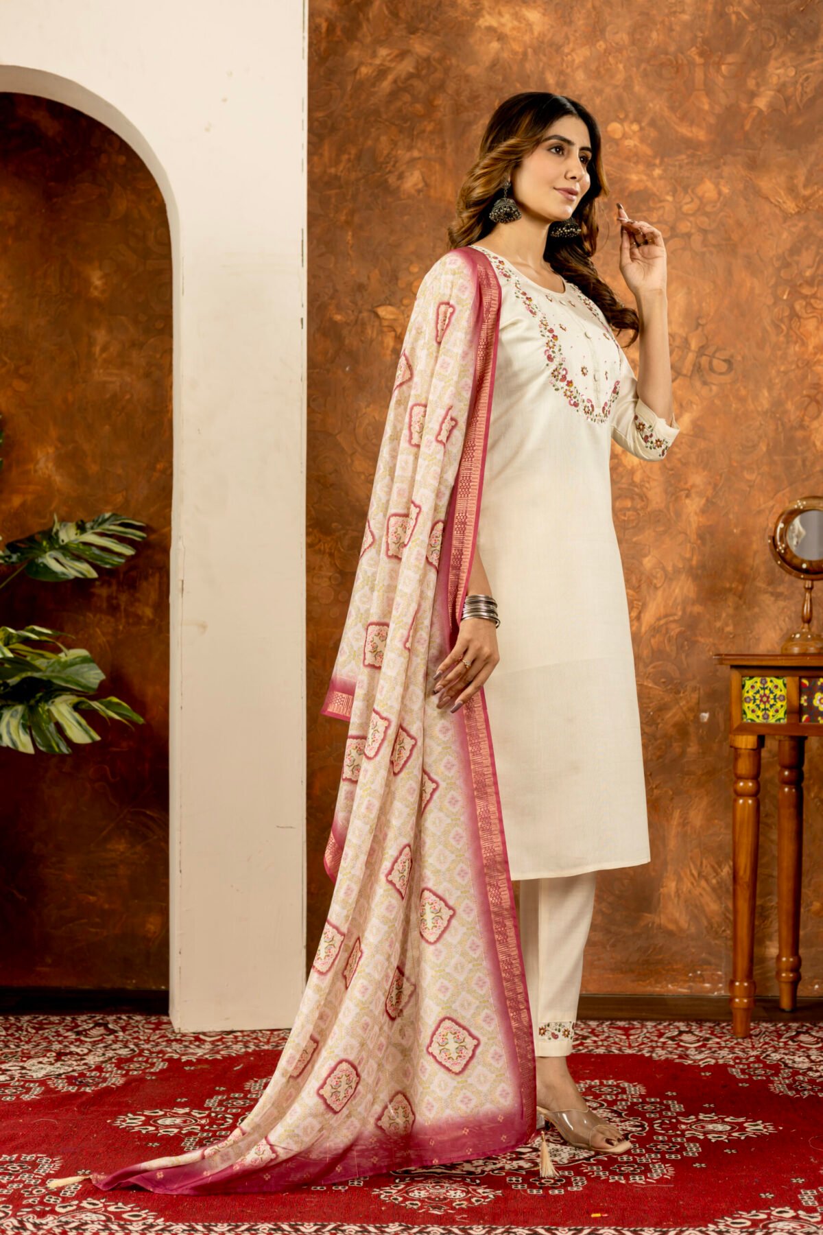 Off White Straight Kurti Pant With Printed Dupatta Set - Image 4