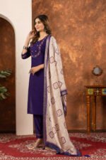 Purple Straight Kurti Pant With Printed Dupatta Set - Image 5
